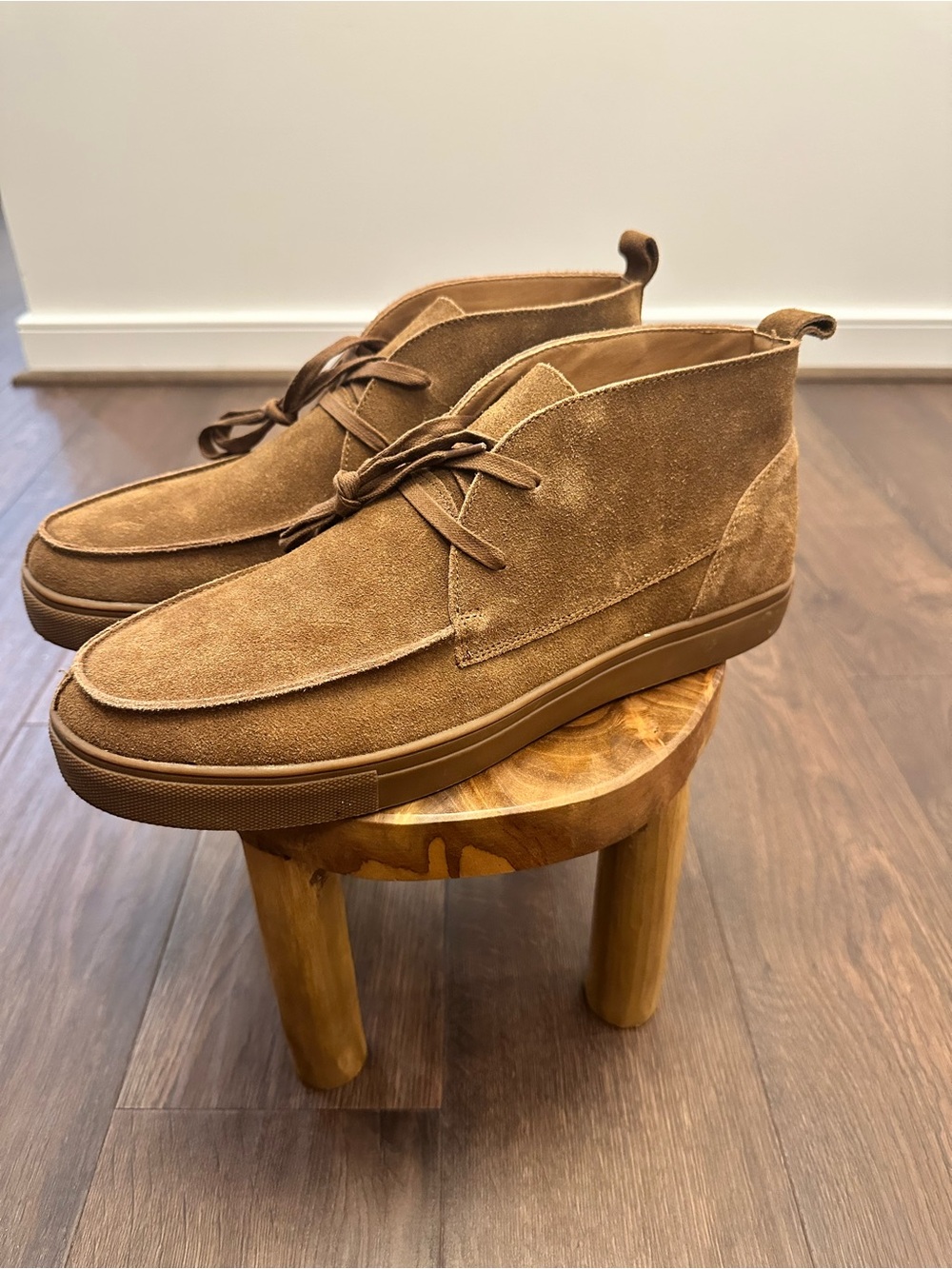 Express Men’s Tan Suede Leather Two Eyed Lace-Up Chukka Boots, Size 12